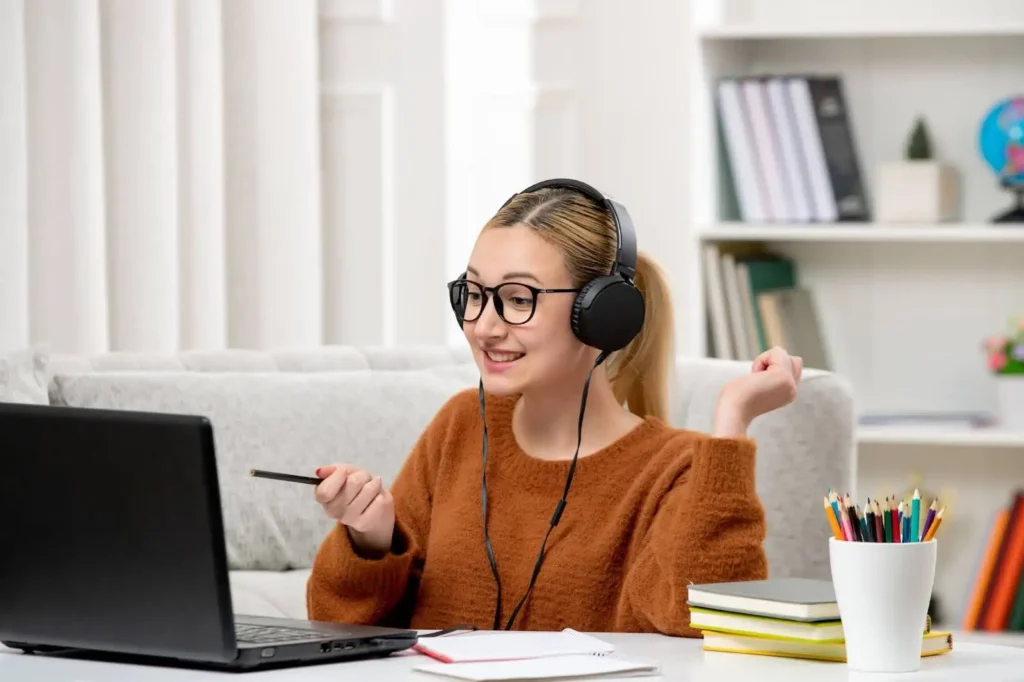 Enthusiastic student following online Dutch lessons